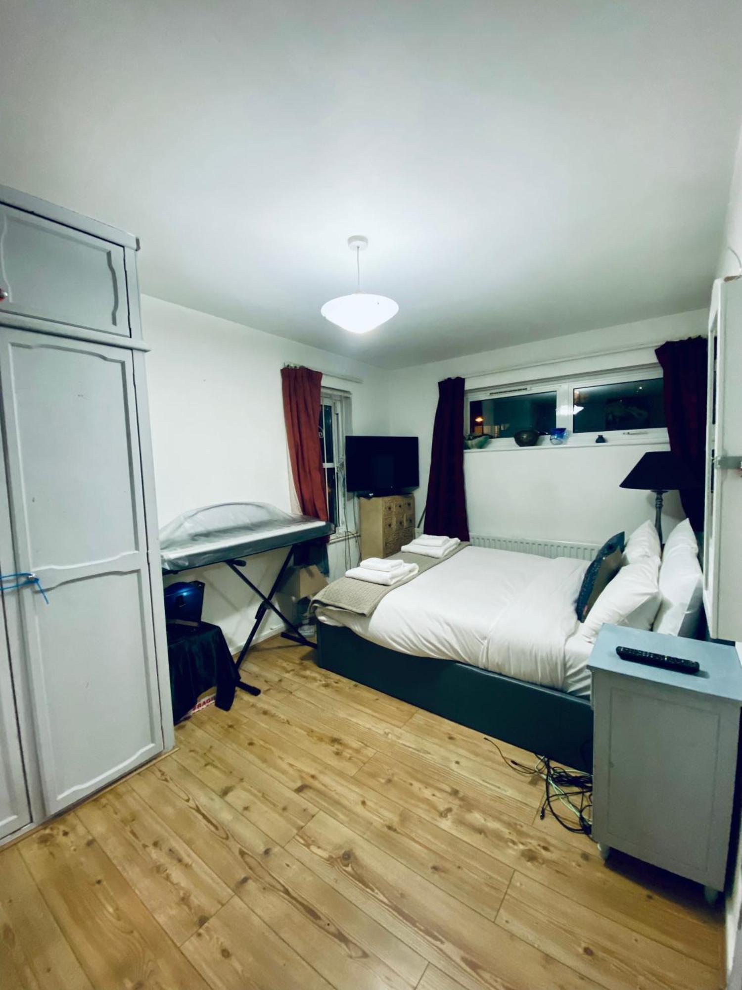 Kennington Flat *